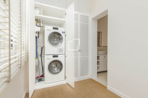 Apartment à vendre à Barcelona, Espagne, 2 chambres, 90 m2 No. 150462 - photo 25