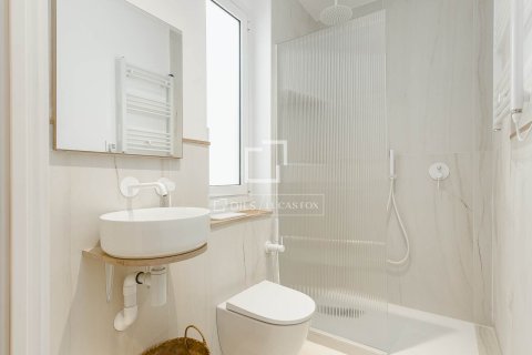 Apartment à vendre à Barcelona, Espagne, 2 chambres, 90 m2 No. 150462 - photo 16