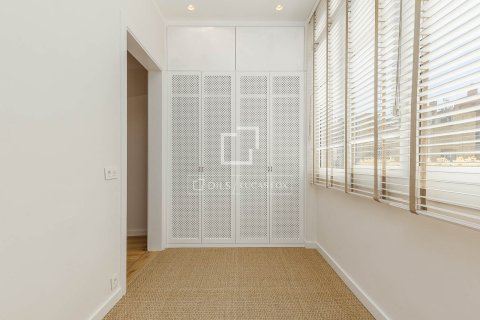 Apartment à vendre à Barcelona, Espagne, 2 chambres, 90 m2 No. 150462 - photo 26