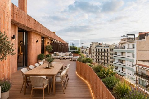 Ático en venta en Barcelona, España 3 dormitorios, 147 m2 No. 150467 - foto 6