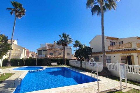 Townhouse à vendre à Playa Flamenca II, Alicante, Espagne, 3 chambres,  No. 190049 - photo 2