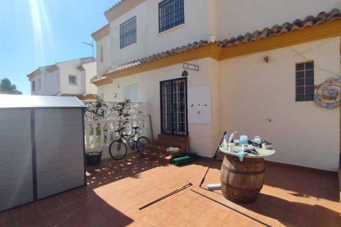 Townhouse à vendre à Playa Flamenca II, Alicante, Espagne, 3 chambres,  No. 190049 - photo 6