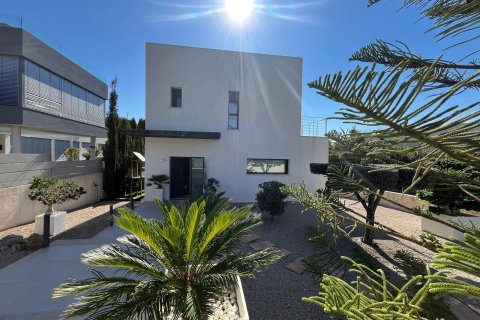 Villa for rent Nova Santa Ponsa, Mallorca, Spain 4 bedrooms, 350 sq.m. No. 138211 - photo 6