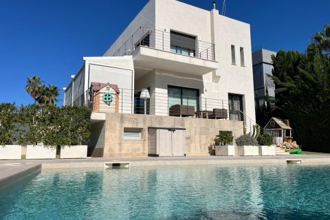 Villa for rent Nova Santa Ponsa, Mallorca, Spain 4 bedrooms, 350 sq.m. No. 138211 - photo 1
