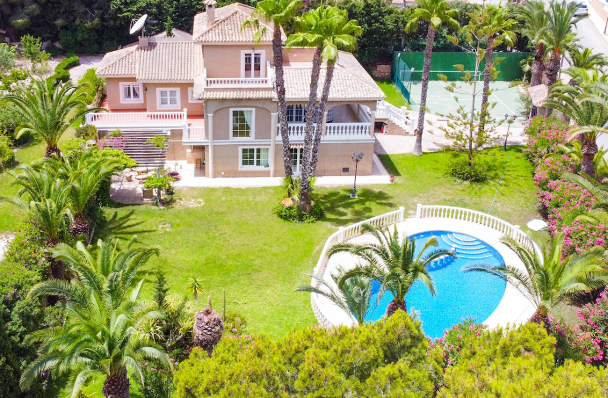Huvila Villamartin, Alicante, Espanja 7 makuuhuonetta, 430 m2 No. 80916