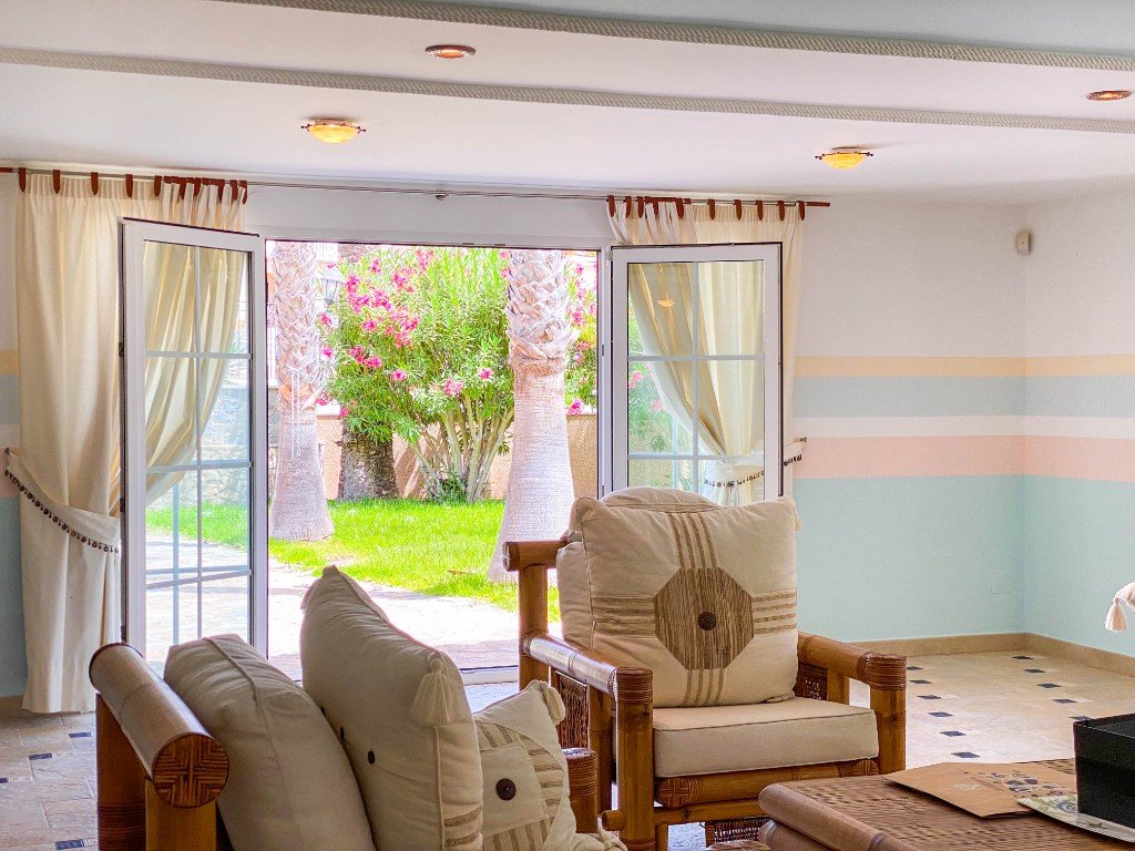 Huvila Villamartin, Alicante, Espanja 7 makuuhuonetta, 430 m2 No. 80916