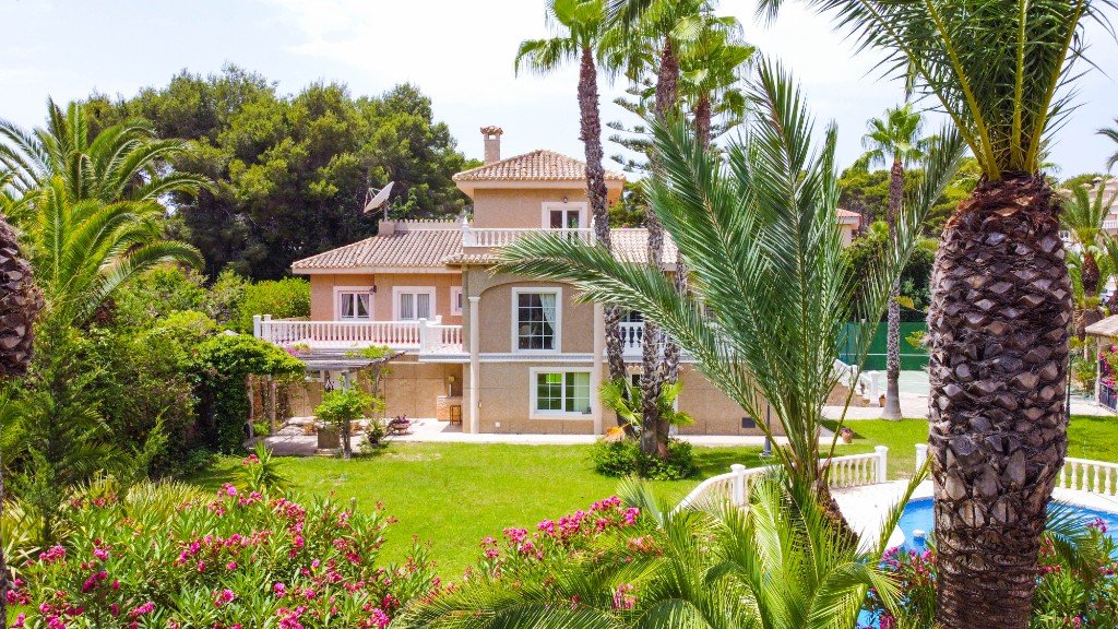 Huvila Villamartin, Alicante, Espanja 7 makuuhuonetta, 430 m2 No. 80916