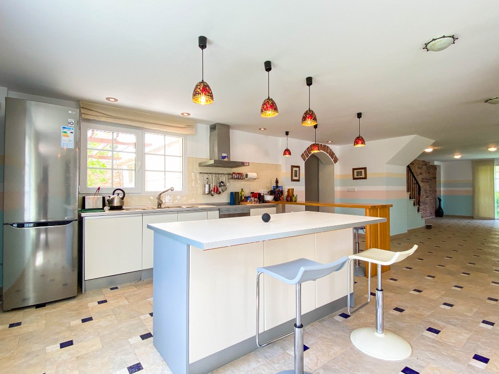 Huvila Villamartin, Alicante, Espanja 7 makuuhuonetta, 430 m2 No. 80916