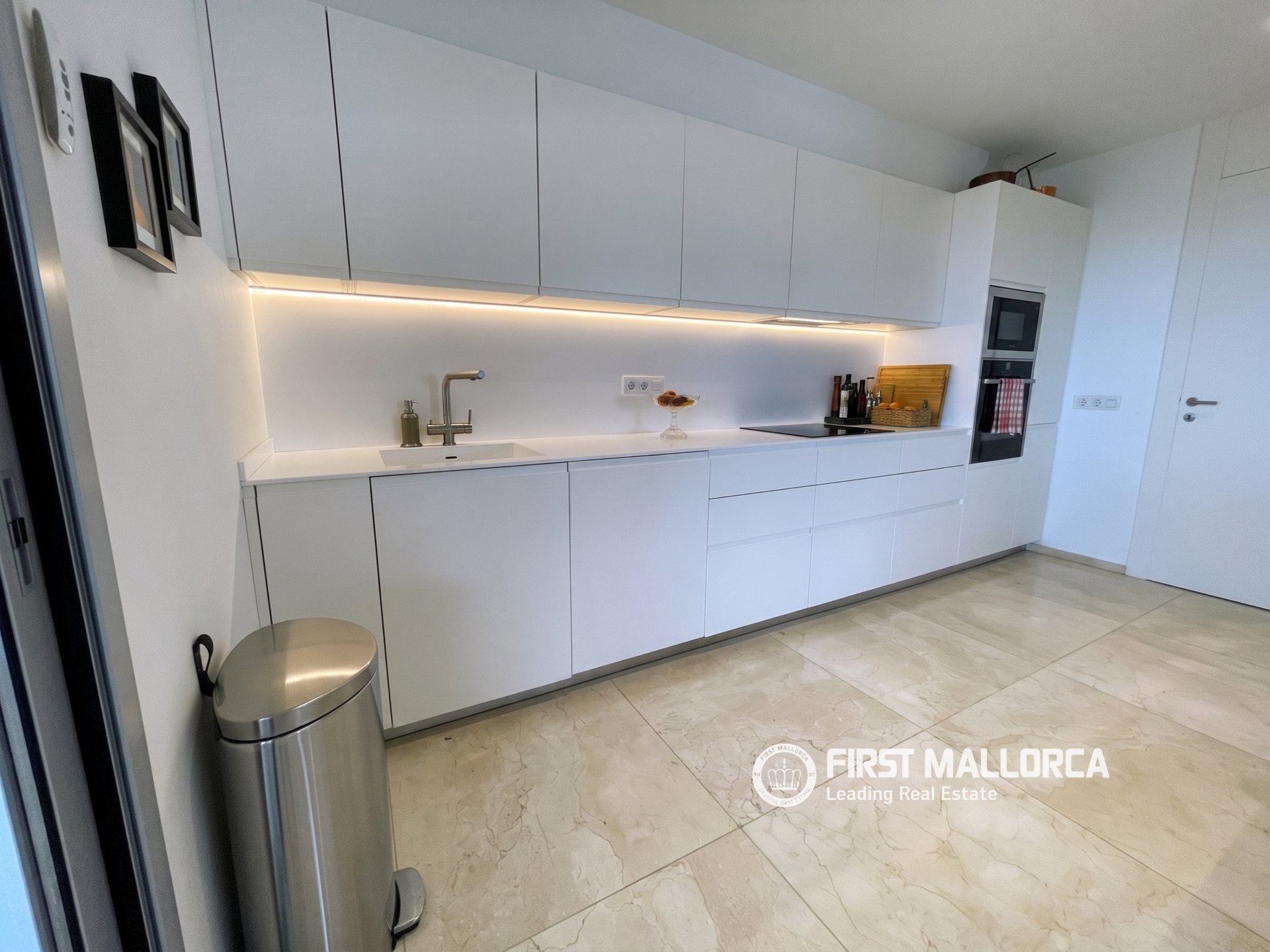 Apartamento en Palma de Mallorca, Mallorca, España 2 dormitorios, 127 m2 No. 195395