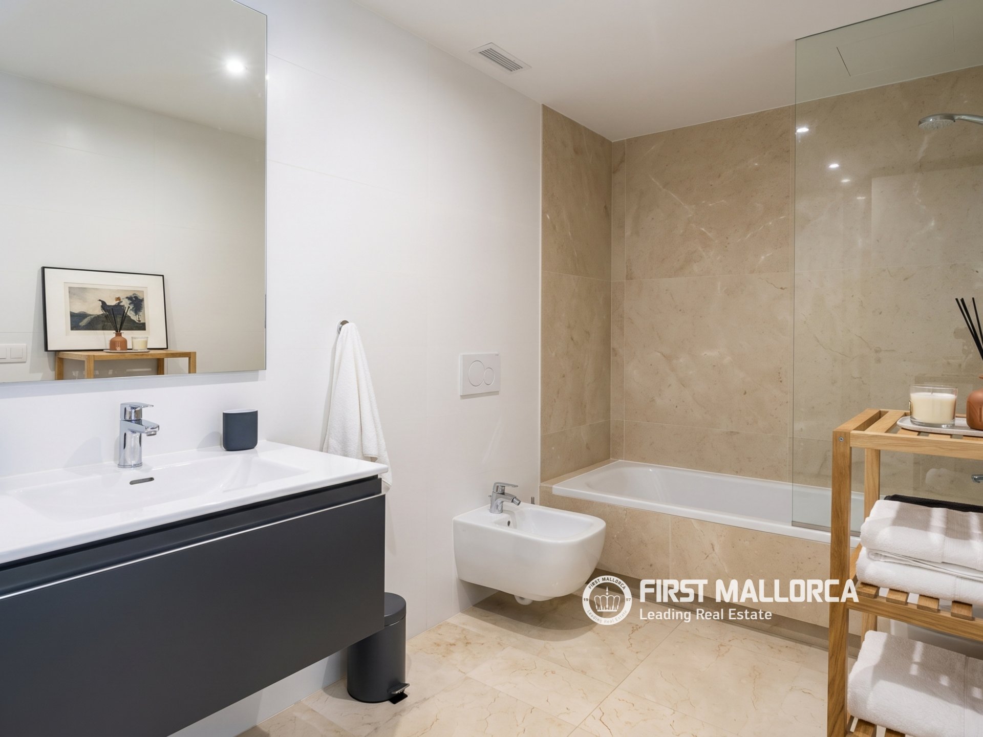 Apartamento en Palma de Mallorca, Mallorca, España 2 dormitorios, 127 m2 No. 195395