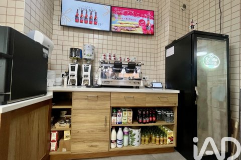 Komerciāls īpašums īrēšanai Mataro, Barcelona, Spānijā 1 istaba, 105 m2 Nr. 154308 - attēls 18