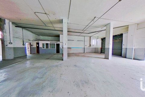 Kommersiell fastighet i Alicante, Spanien 2 sovrum, 400 kvm. Nr. 154303