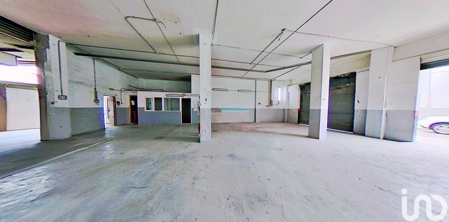 Kommersiell fastighet i Alicante, Spanien 2 sovrum, 400 kvm. Nr. 154303