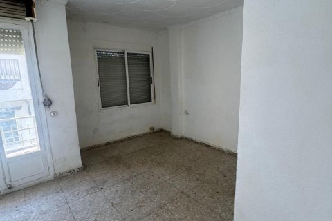 Apartment for sale in Guardamar del Segura, Alicante, Spain 5 bedrooms, 200 sq.m. No. 149461 - photo 8