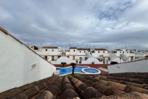 Radhus till salu i Torre de la Horadada, Alicante, Spanien 3 sovrum, 88 kvm. Nr. 149457 - foto 22