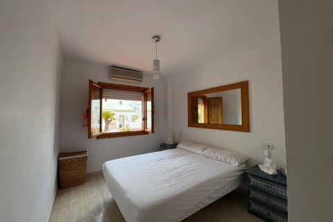 Radhus till salu i Torre de la Horadada, Alicante, Spanien 3 sovrum, 88 kvm. Nr. 149457 - foto 8