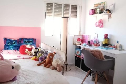 Radhus till salu i Torrevieja, Alicante, Spanien 3 sovrum, 66 kvm. Nr. 149455 - foto 26