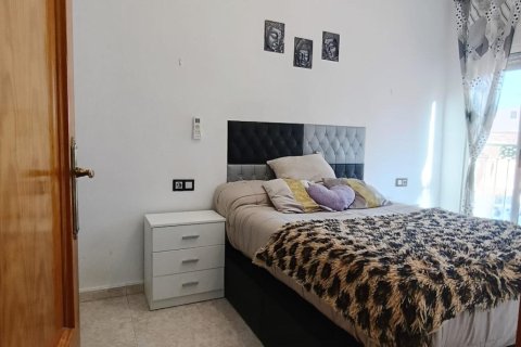 Radhus till salu i Torrevieja, Alicante, Spanien 3 sovrum, 66 kvm. Nr. 149455 - foto 7