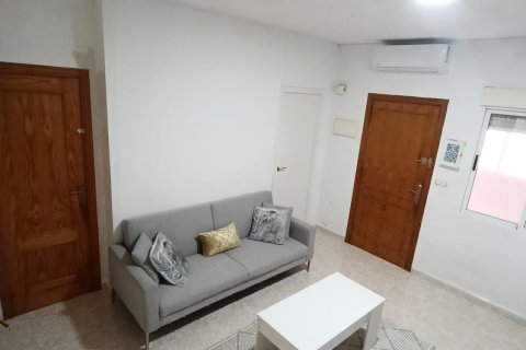 Radhus till salu i Torrevieja, Alicante, Spanien 3 sovrum, 66 kvm. Nr. 149455 - foto 4