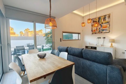 Villa zum Verkauf in Guardamar del Segura, Alicante, Spanien 3 Schlafzimmer, 125 m2 Nr. 149459 - Foto 4