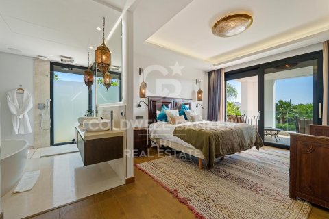Villa for sale in Marbella, Malaga, Spain 6 bedrooms, 493 sq.m. No. 157438 - photo 17