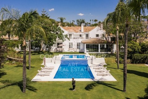 Villa till salu i Marbella, Malaga, Spanien 6 sovrum, 660 kvm. Nr. 157440 - foto 18