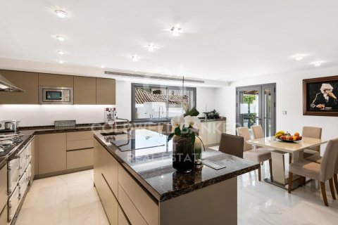 Villa till salu i Marbella, Malaga, Spanien 6 sovrum, 660 kvm. Nr. 157440 - foto 5
