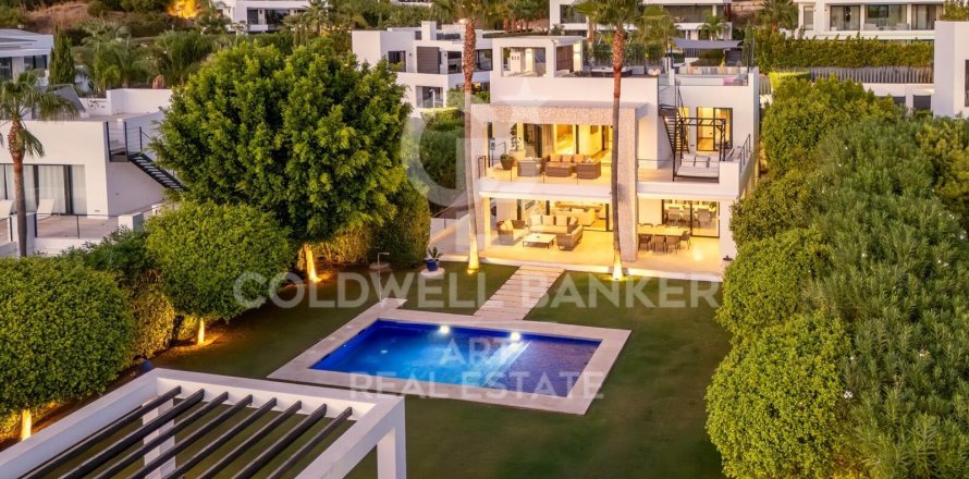 Villa Marbella, Malaga, Spānijā 6 istabas, 484 m2 Nr. 157439