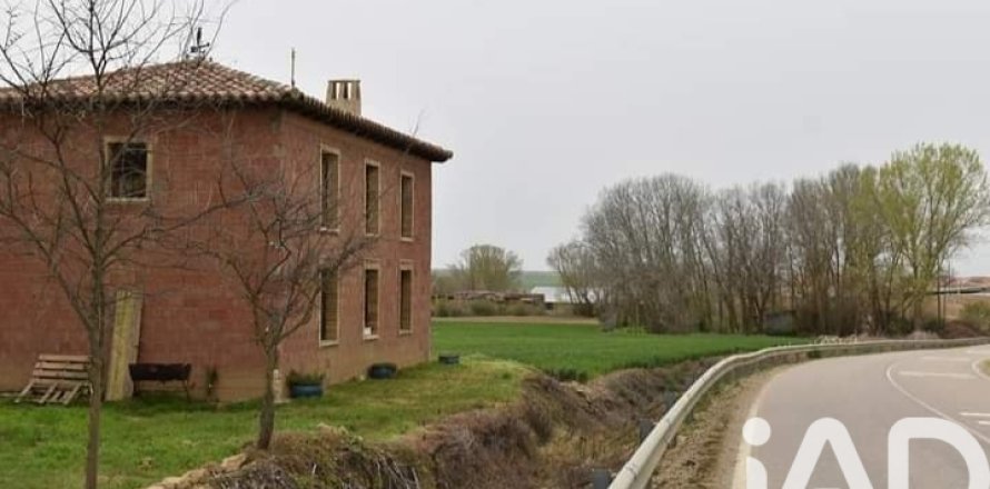 Land plot à Leon, Espagne 9805 m2 No. 185308