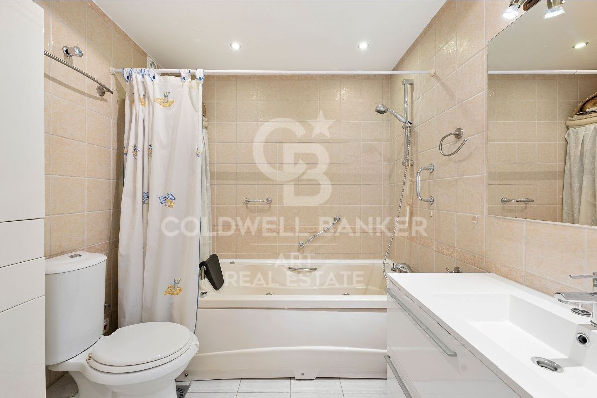 Appartamento a Estepona, Malaga, Spagna 2 camere da letto, 86 mq. N° 158024