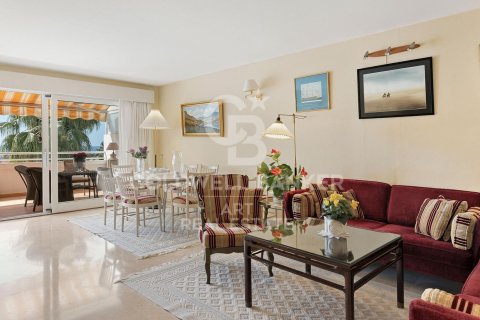 Apartment à vendre à Estepona, Malaga, Espagne, 2 chambres, 86 m2 No. 158024 - photo 2