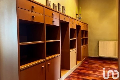 Продажа дома в Бескано, Герона, Испания 4 спальни, 40000м2 №154099 - фото 14