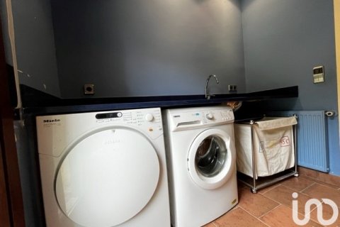 Продажа дома в Бескано, Герона, Испания 4 спальни, 40000м2 №154099 - фото 23