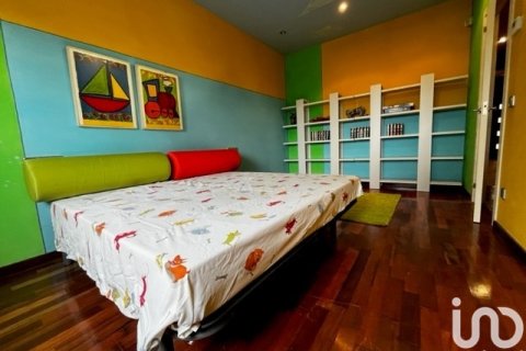 Продажа дома в Бескано, Герона, Испания 4 спальни, 40000м2 №154099 - фото 9