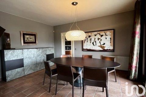 Продажа дома в Бескано, Герона, Испания 4 спальни, 40000м2 №154099 - фото 4