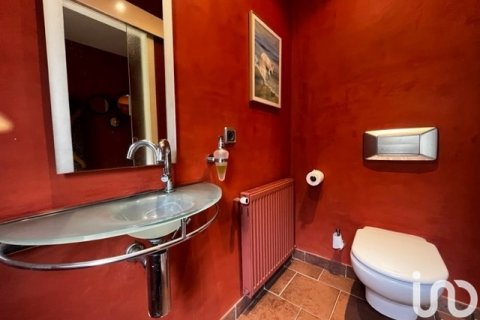 Продажа дома в Бескано, Герона, Испания 4 спальни, 40000м2 №154099 - фото 16