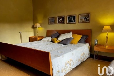 Продажа дома в Бескано, Герона, Испания 4 спальни, 40000м2 №154099 - фото 11