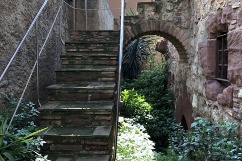 Продажа коммерческой недвижимости в Кастельдефельс, Барселона, Испания 250м2 №154097 - фото 4