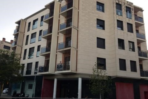 Apartment for sale in Castelldefels, Barcelona, Spain 1 bedroom, 79 sq.m. No. 181326 - photo 3