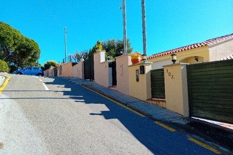 Hus i Santa Susanna, Barcelona, Spanien 2 sovrum, 247 kvm. Nr. 181331