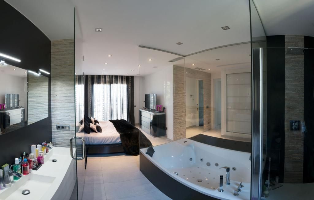 Villa in Calpe, Alicante, Spain 4 bedrooms, 440 sq.m. No. 95681