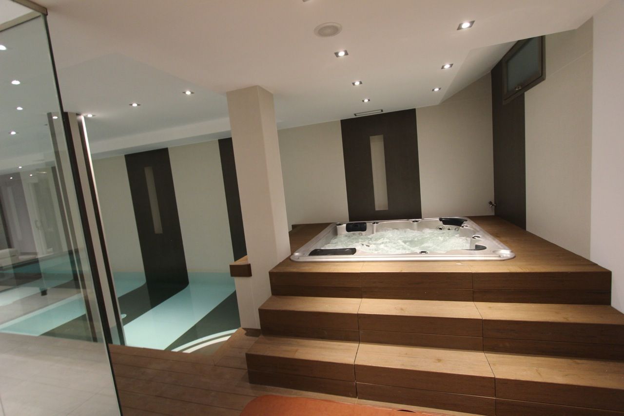 Villa in Calpe, Alicante, Spain 4 bedrooms, 440 sq.m. No. 95681