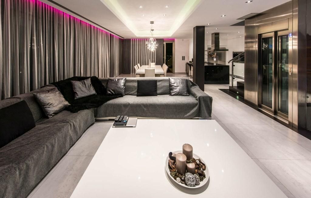 Villa in Calpe, Alicante, Spain 4 bedrooms, 440 sq.m. No. 95681