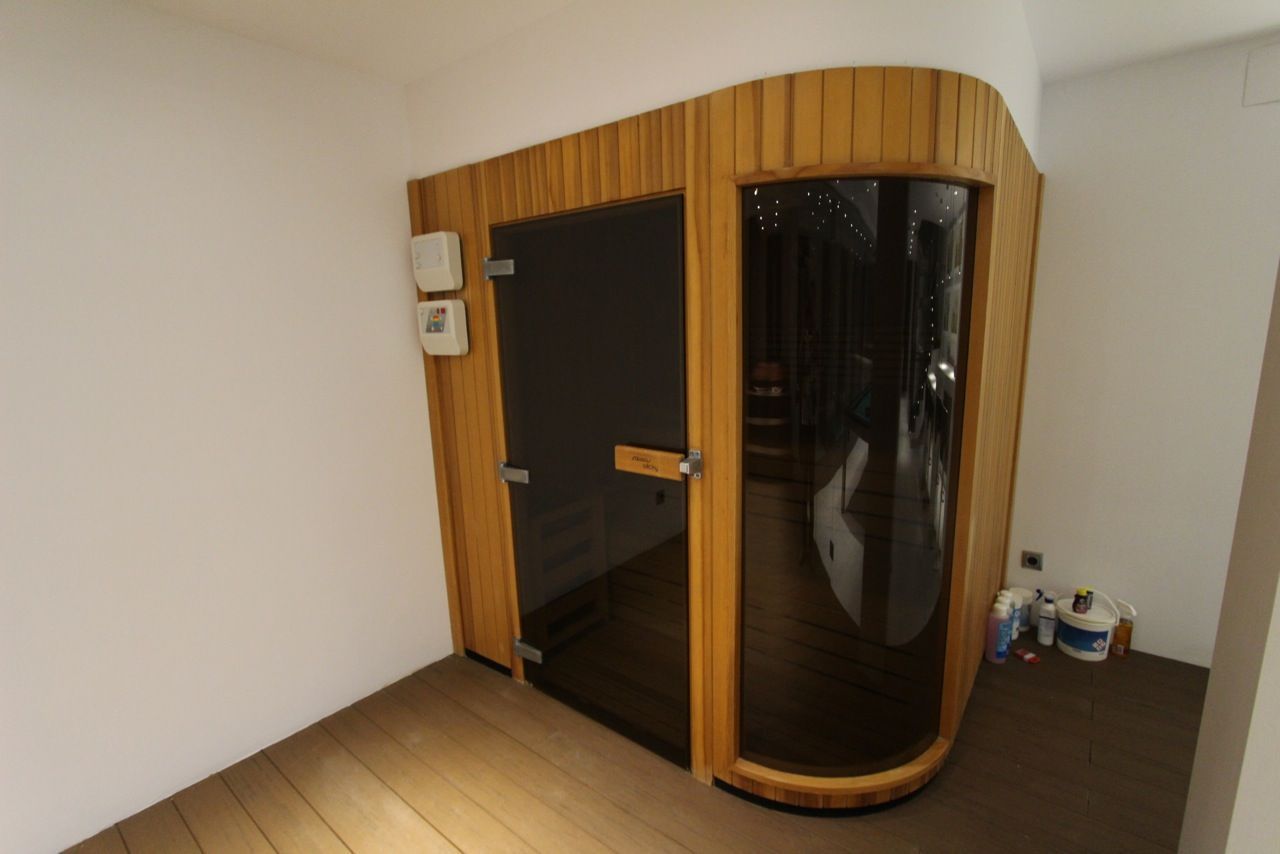 Villa in Calpe, Alicante, Spain 4 bedrooms, 440 sq.m. No. 95681