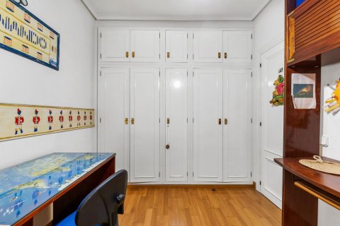 Apartment for sale in Torrevieja, Alicante, Spain 128 sq.m. No. 165862 - photo 16