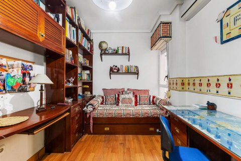 Dzīvoklis pārdošanā Torrevieja, Alicante, Spānijā 128 m2 Nr. 165862 - attēls 15