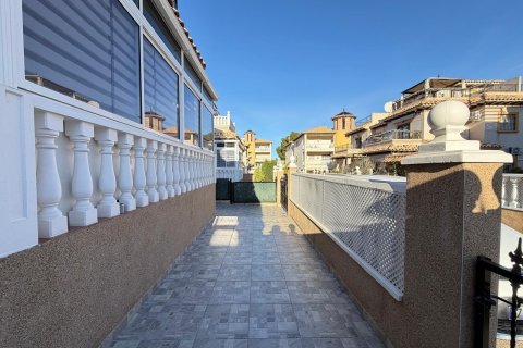 House for sale in Campoamor, Alicante, Spain 2 bedrooms, 82 sq.m. No. 165860 - photo 5