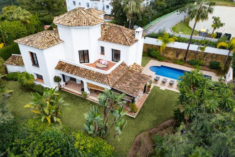 Villa for sale in Benahavis, Malaga, Spain 4 bedrooms, 373 sq.m. No. 174433 - photo 6