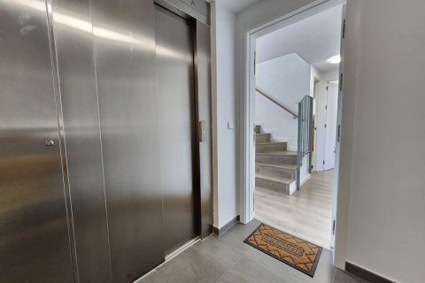 Duplex for sale Estepona, Malaga, Spain 3 bedrooms, 177 sq.m. No. 109545 - photo 11