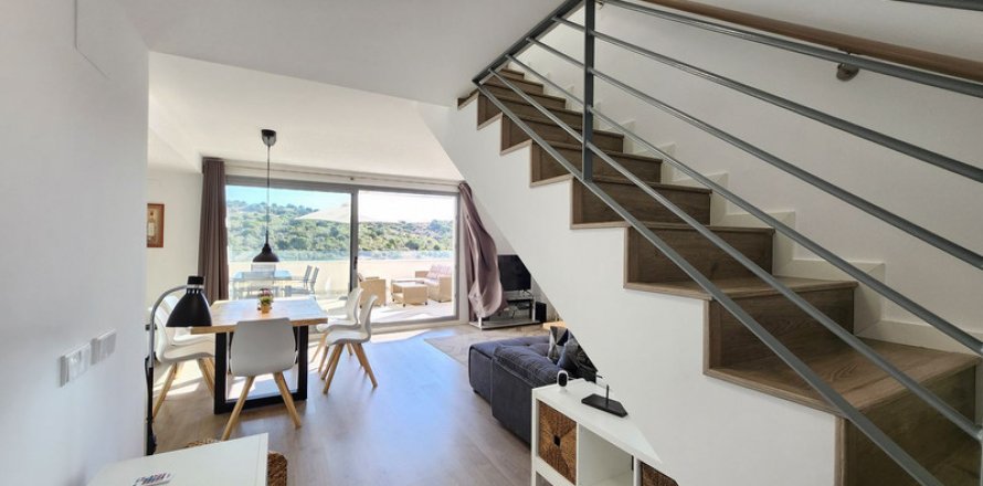 Duplex Estepona, Malaga, Spain 3 bedrooms, 177 sq.m. No. 109545